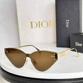 Picture of Dior Sunglasses _SKUfw77643990fw